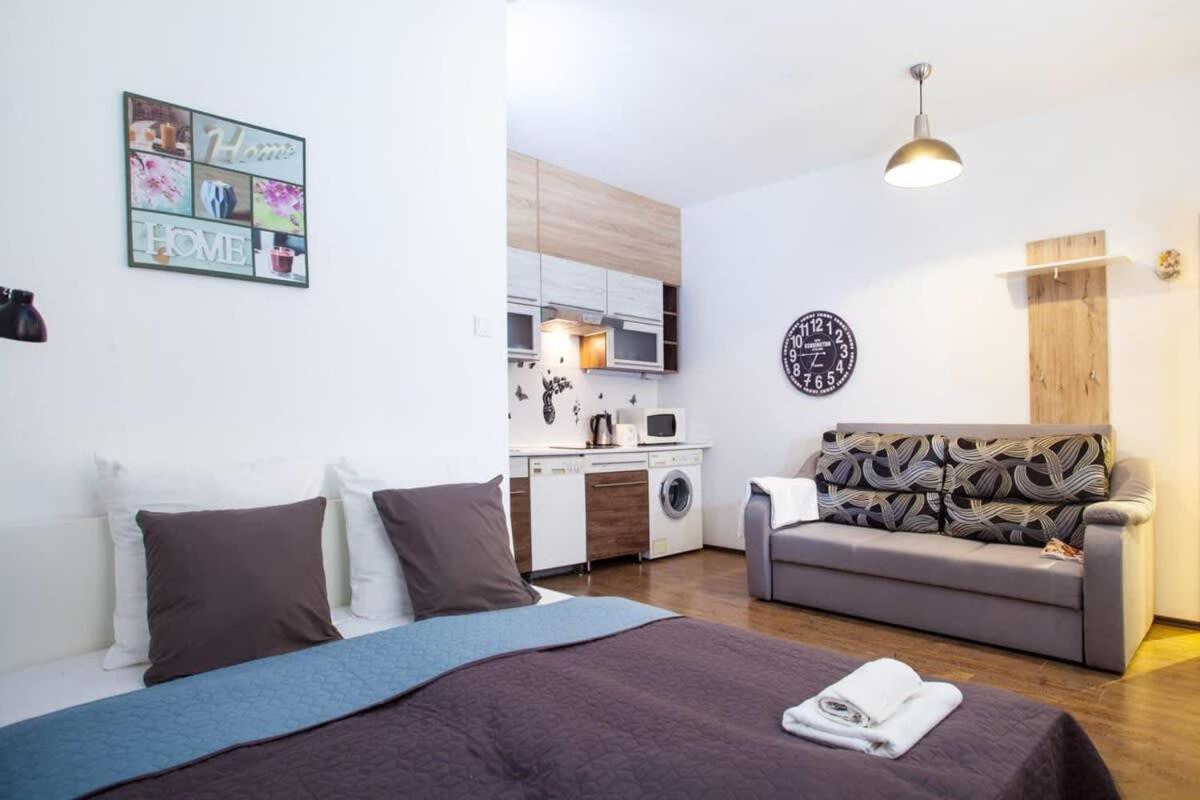 Very Central, Comfy Studio Budapest Bagian luar foto