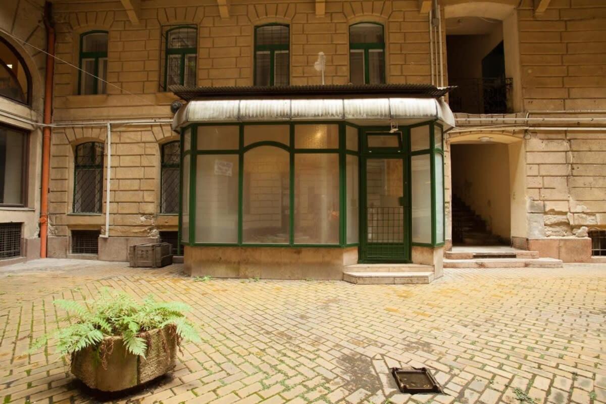 Very Central, Comfy Studio Budapest Bagian luar foto